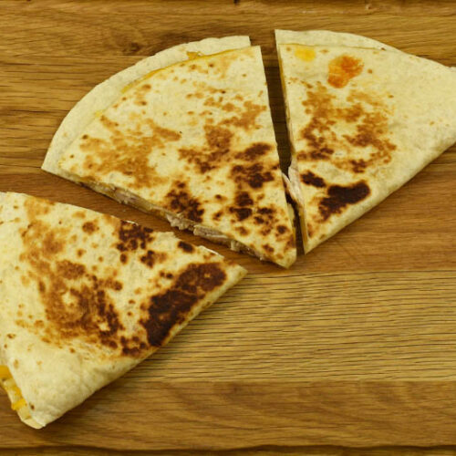 Quesadilla (Kesadilja) sa Piletinom i Sirom