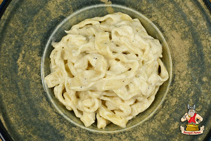 Alfredo taljatele (pasta)